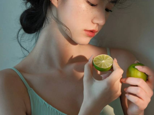 如果不是因为爱，我的膝盖不会弯曲