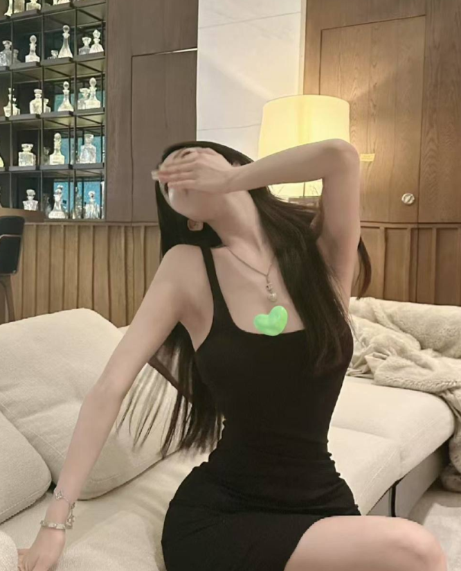 揭秘BDSM中的跪奴：跪姿顺从的魅力与实践